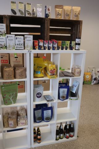 691105-3 Lots of miscellaneous from health food store - Tea, soybeans, spelled flour etc.