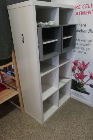 691118-7 Shop fittings / Shelves, i.a. IKEA