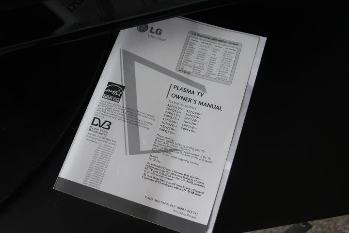 691124-4 Plasma TV, LG 50PQ1000, 50 "