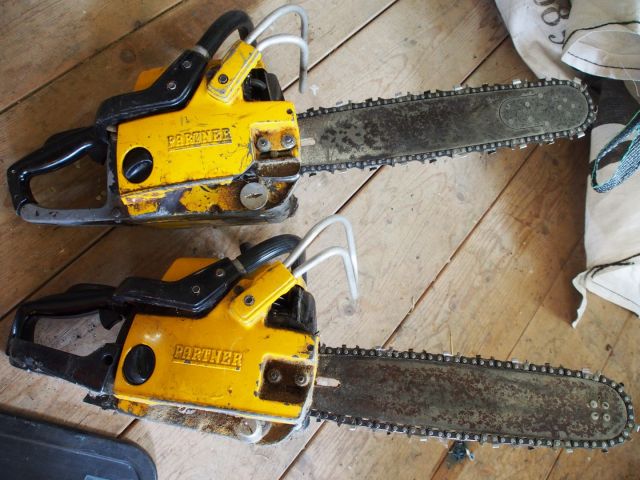 633371-2 2 pcs Partner chainsaws, older