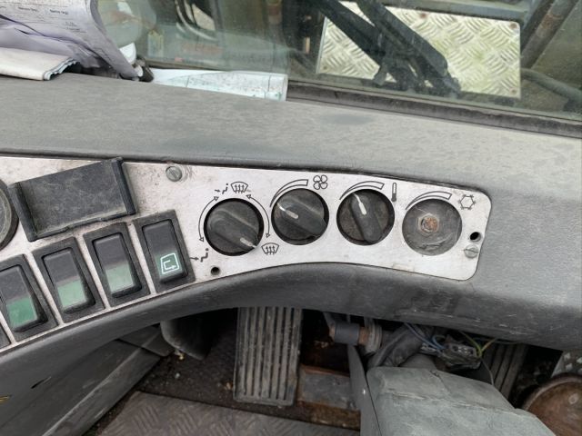 643900-27 Kalmar DCD 136-6 12 ton forklift