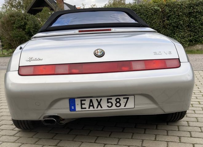 710464-5 Alfa Romeo Spider 916 3.0 V6 1998 (EAX 587)