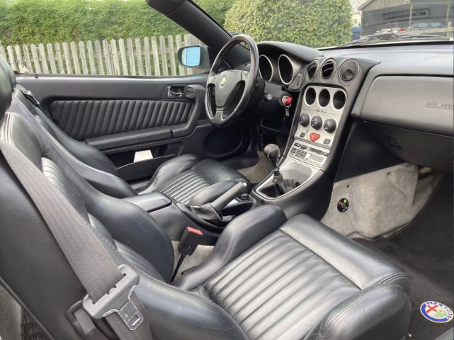 710464-9 Alfa Romeo Spider 916 3.0 V6 1998 (EAX 587)