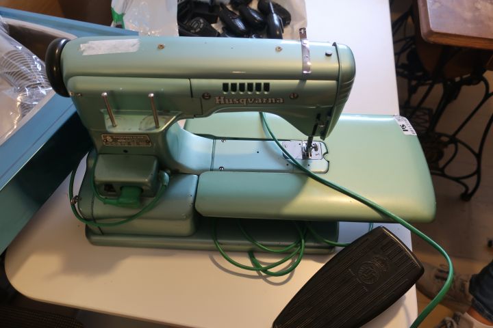 691177-4 Sewing machine, Husqvarna CI 21A