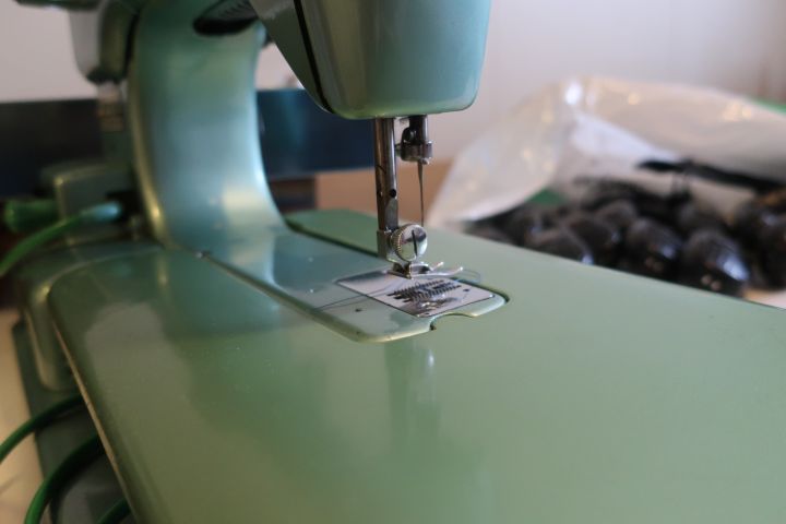 691177-7 Sewing machine, Husqvarna CI 21A