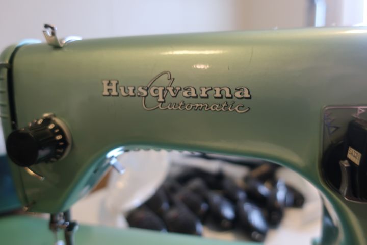 691177-8 Sewing machine, Husqvarna CI 21A