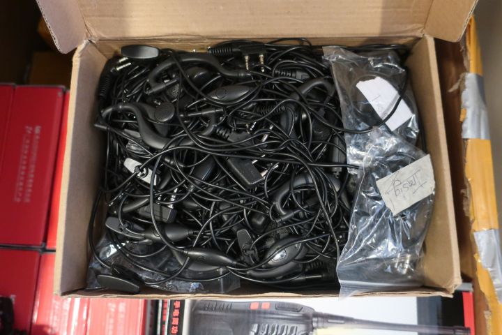 691180-8 Lot of WalkieTalkies with accessories, BAOFENG BF-888S, approx. 35 pcs