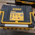 709368-2 Tool package Dewalt DCK551P3T, damaged box