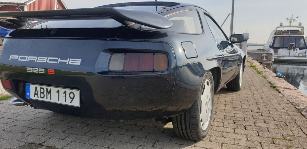 710791-3 Porsche 928 S -82 (ABM119)