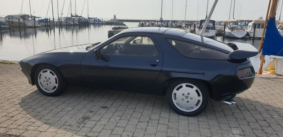 710791-1 Porsche 928 S -82 (ABM119)