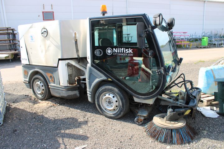 710799-3 Sweeper Nilfisk City Ranger 3500 -09
