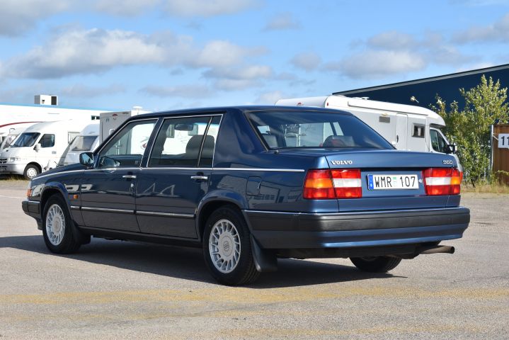 710825-3 Volvo 964 3.0, Right-hand drive -92 (WMR107)