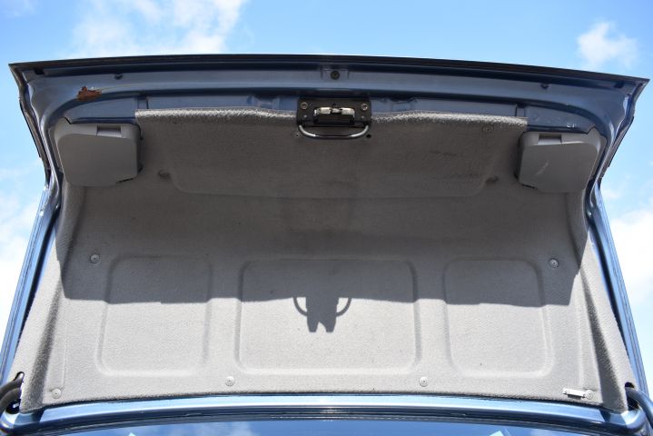 710825-51 Volvo 964 3.0, Right-hand drive -92 (WMR107)