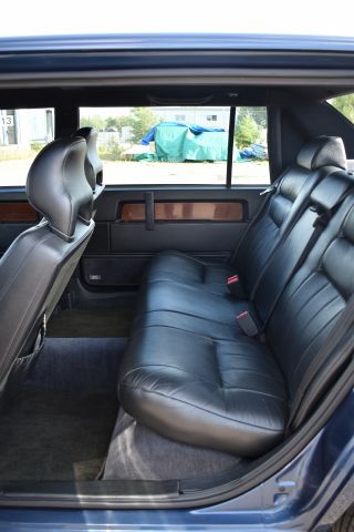 710825-36 Volvo 964 3.0, Right-hand drive -92 (WMR107)