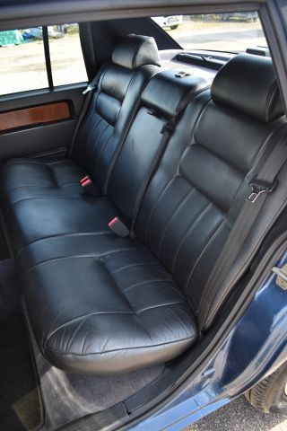 710825-35 Volvo 964 3.0, Right-hand drive -92 (WMR107)