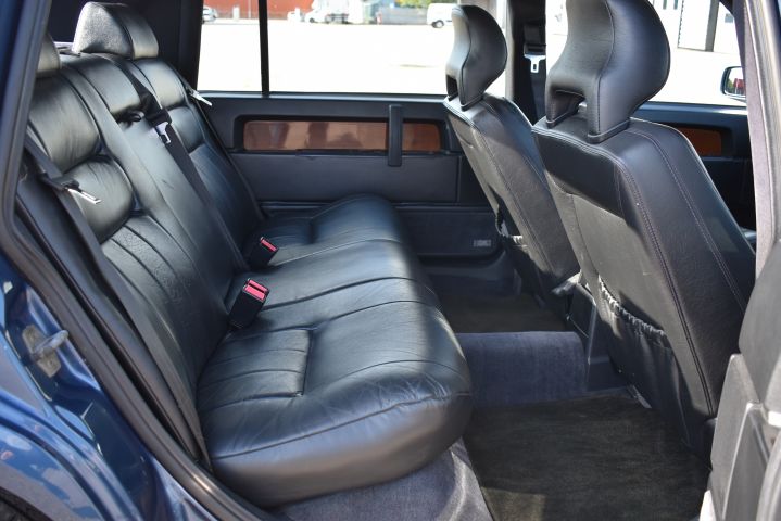 710825-41 Volvo 964 3.0, Right-hand drive -92 (WMR107)