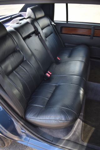 710825-39 Volvo 964 3.0, Right-hand drive -92 (WMR107)