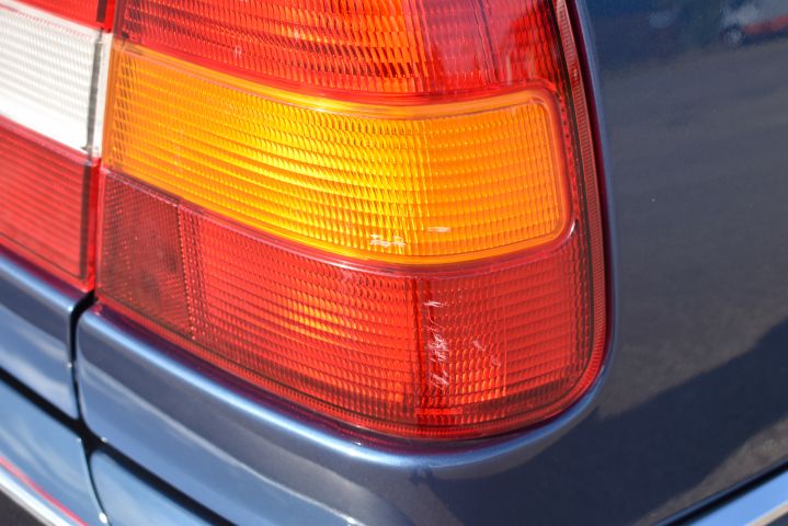 710825-65 Volvo 964 3.0, Right-hand drive -92 (WMR107)