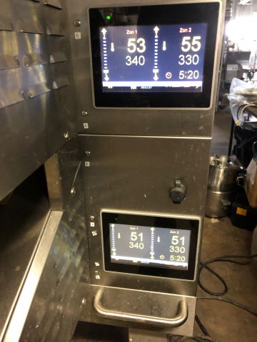 711112-11 Demougn Sveba Dahlen tunnel pizza oven. Extremely little used