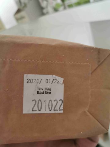 691105-15 Lots of miscellaneous from health food store - Tea, soybeans, spelled flour etc.