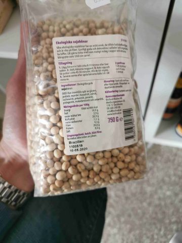 691105-16 Lots of miscellaneous from health food store - Tea, soybeans, spelled flour etc.