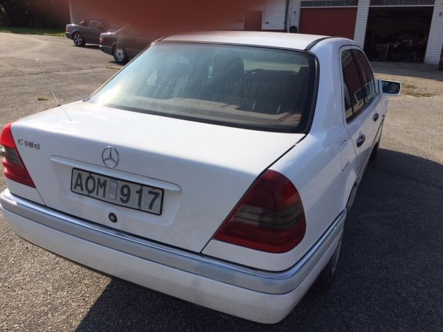 710961-6 Mercedes-Benz C 180 -1995