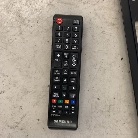 701539-3 Smart TV 65 "LCD 4K Samsung UE65RU7105K