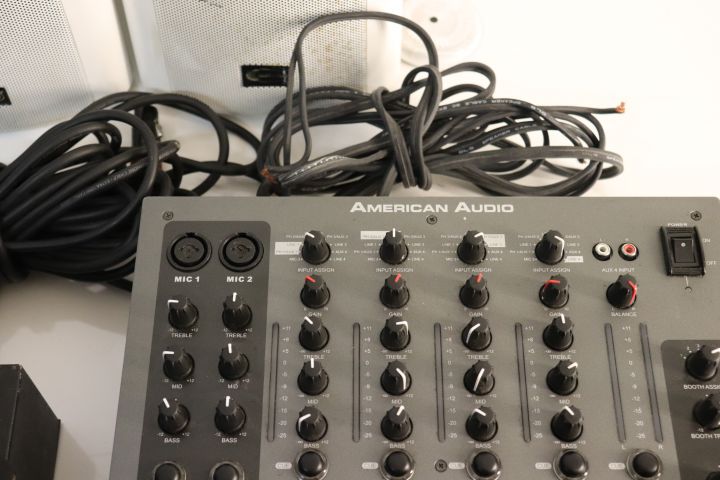 669700-9 Sound system Denon DN-D4000 mixer MX-1400