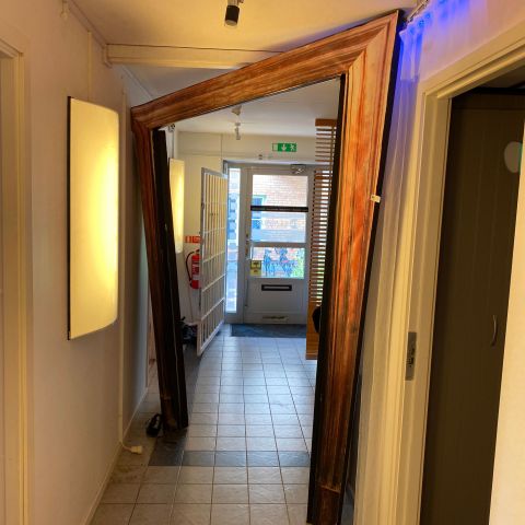 661756-7 Decor - Door - Alice in Wonderland