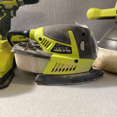 661778-6 Battery-powered hand tools Ryobii