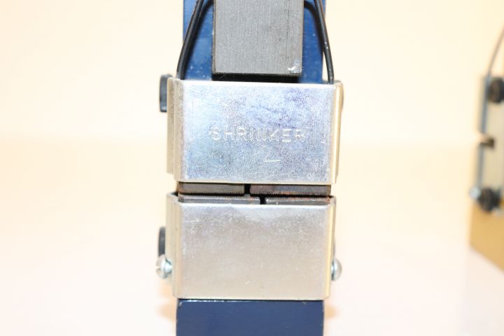 703918-4 Eastwood Automotive Metal Shaping Shrinker and Stretcher