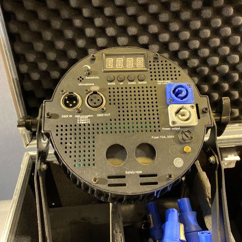 661809-4 3 pcs FUTURELIGHT PRO Slim PAR-12 QCL RGBA