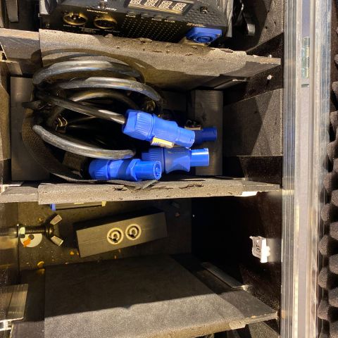 661809-6 3 pcs FUTURELIGHT PRO Slim PAR-12 QCL RGBA