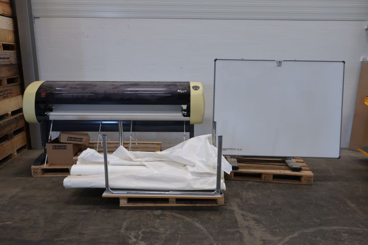 710890-1 Drawing table and plotter machine Lectra