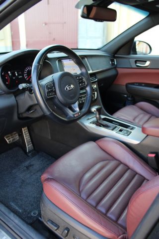 703667-24 Kia Optima SW 1.7CRDI GT-Line (diesel, 6600 mil, automatic)