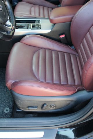 703667-25 Kia Optima SW 1.7CRDI GT-Line (diesel, 6600 mil, automatic)