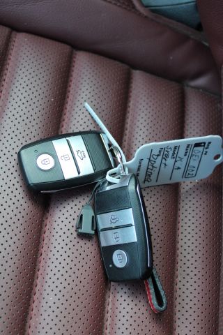 703667-33 Kia Optima SW 1.7CRDI GT-Line (diesel, 6600 mil, automatic)