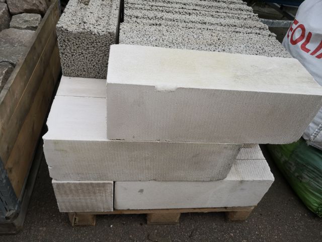 713911-2 Lecablock 1 stool