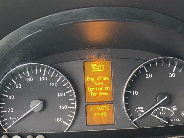 704443-56 Mercedes-Benz Sprinter Van 513 CDI - GNF831 -With Rear Lift