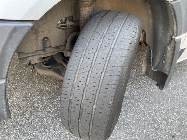 704443-23 Mercedes-Benz Sprinter Van 513 CDI - GNF831 -With Rear Lift