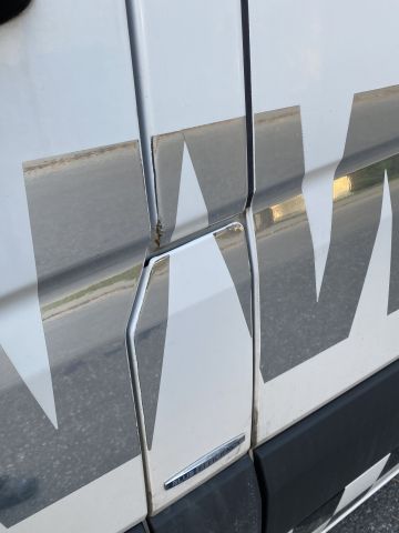 704443-25 Mercedes-Benz Sprinter Van 513 CDI - GNF831 -With Rear Lift