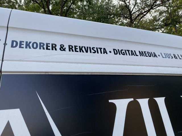 704443-28 Mercedes-Benz Sprinter Van 513 CDI - GNF831 -With Rear Lift