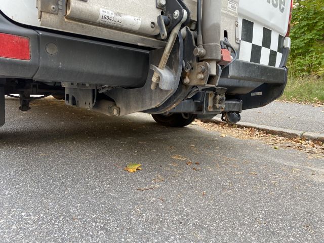 704443-31 Mercedes-Benz Sprinter Van 513 CDI - GNF831 -With Rear Lift