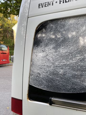 704443-34 Mercedes-Benz Sprinter Van 513 CDI - GNF831 -With Rear Lift