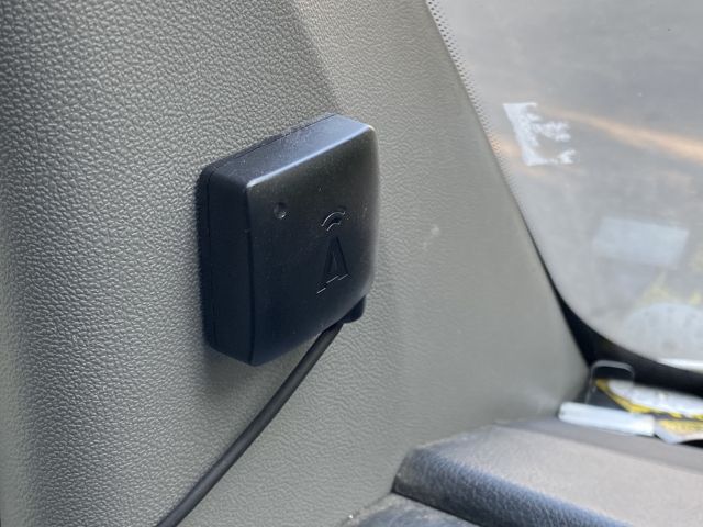 704443-53 Mercedes-Benz Sprinter Van 513 CDI - GNF831 -With Rear Lift