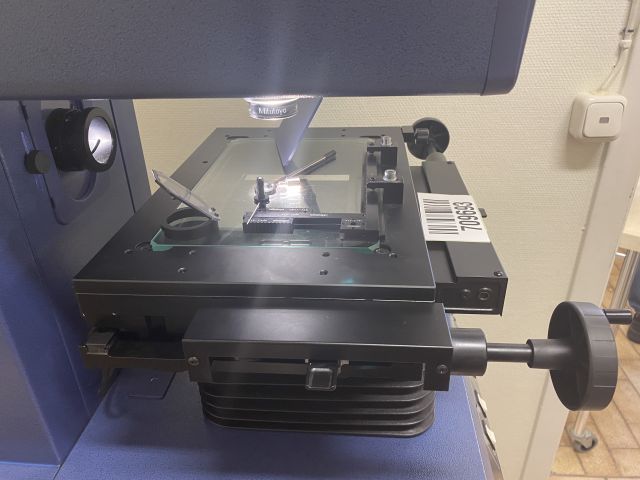 709693-9 Profile projector Mitutoyo PJ-A3000