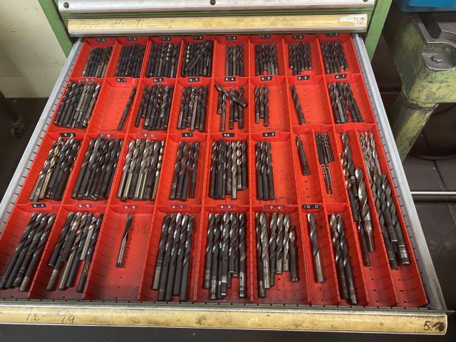 709723-6 Workshop cabinet LISTA with reamers, drill