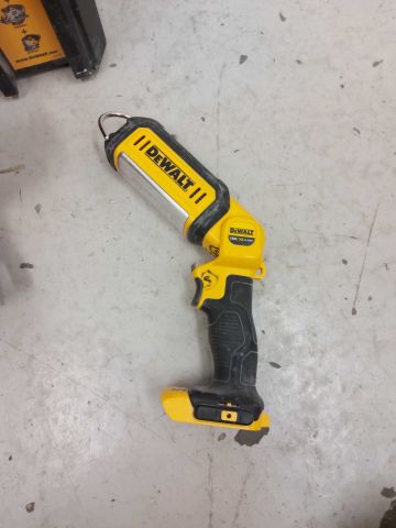 703723-2 Jigsaw, Circular Saw & Lamp DeWalt DCS331 / DCS391 / DCL050