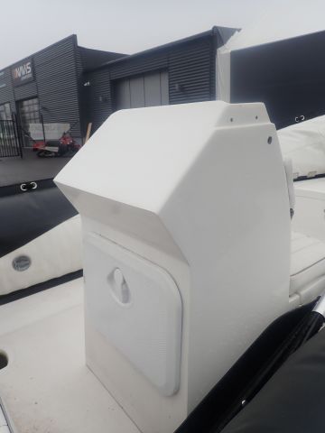 618398-12 Gummibåt SUZUMAR med tillhörande båtvagn