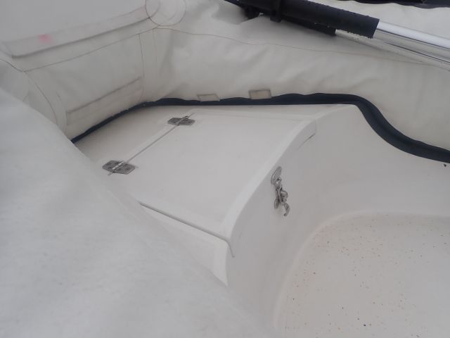 618398-26 Gummibåt SUZUMAR med tillhörande båtvagn